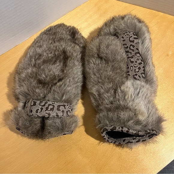 DeLux mittens gloves mitts fur furry Adjustable faux fur Brown Warm Fuzzy Sz M - Picture 1 of 4
